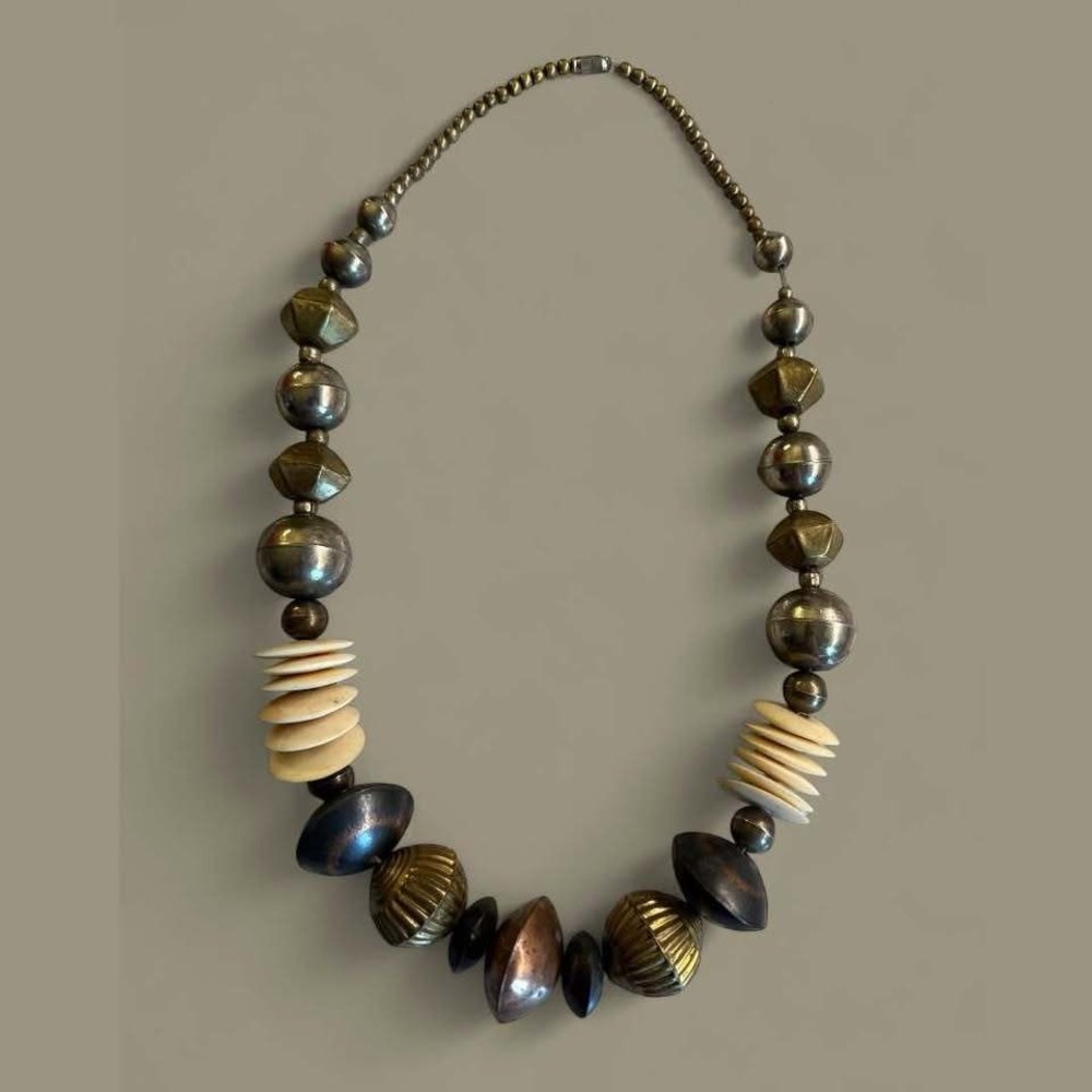 Beautiful Boho Chunky Metal Bead 13‎ inch Screw Clasp Statement Necklace